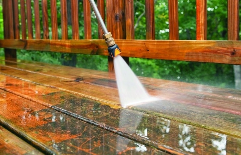 Power washing by Reyes Painting LLC